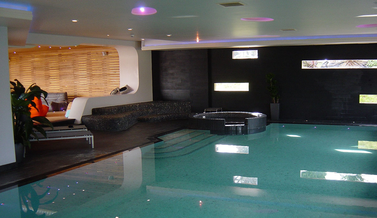 indoor swimming pool 2
